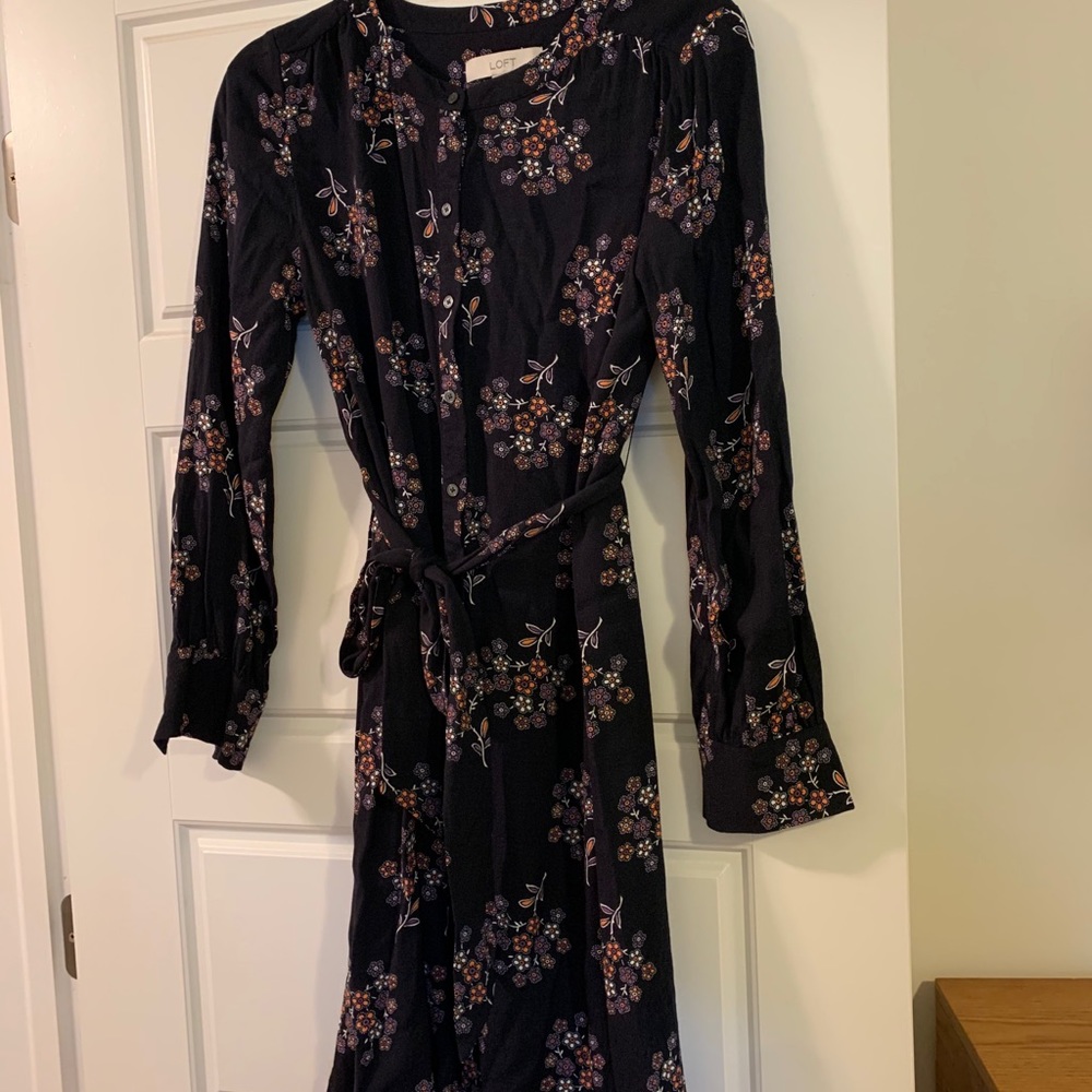 Lot of 4 maternity dresses